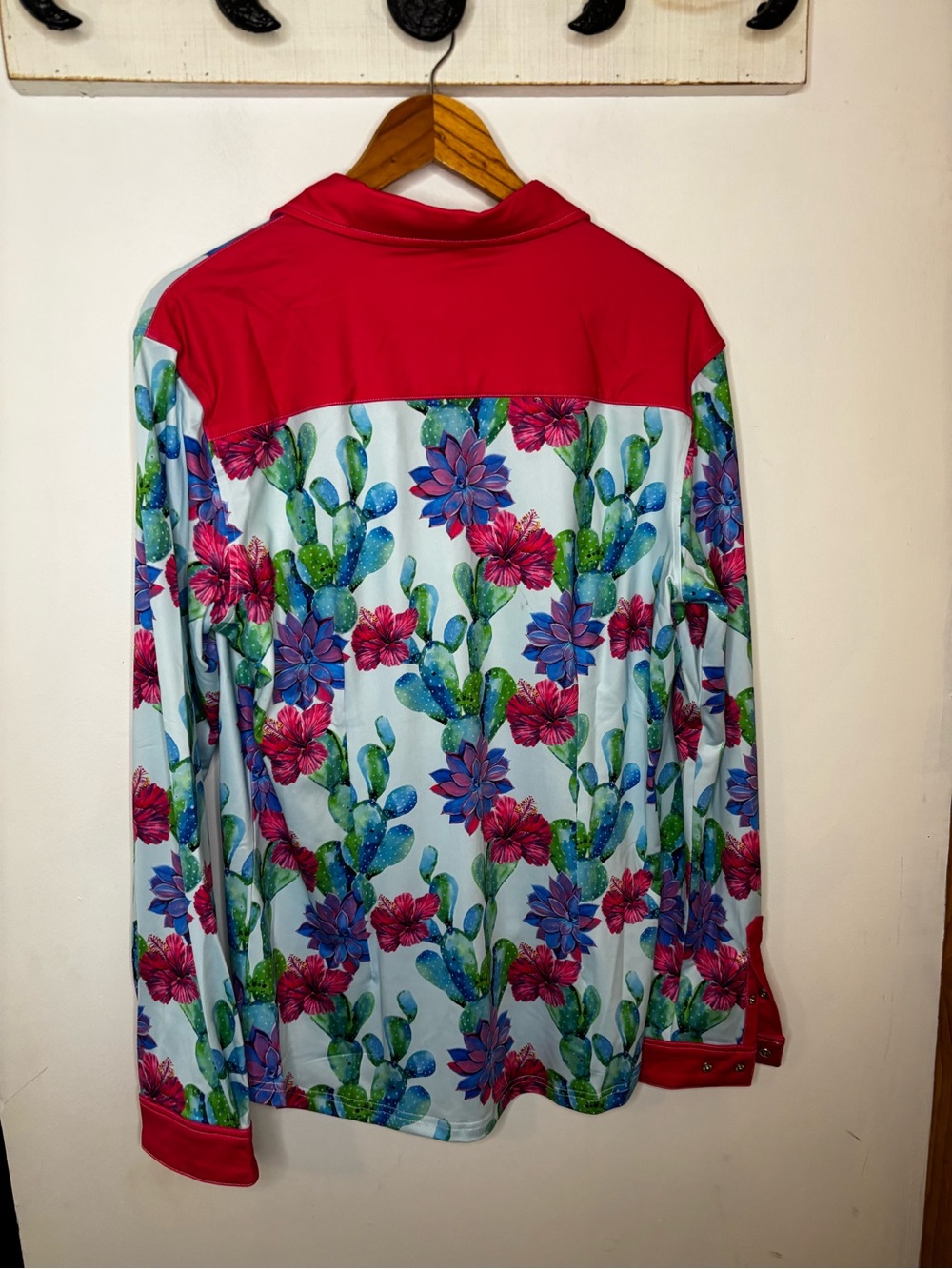 NWT Ranch Dress’n Rodeo Performance Cactus Button-Up Shirt - Picture 5 of 7